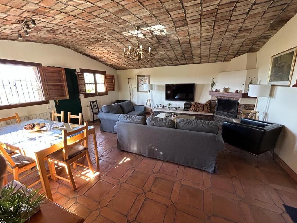 Casa Rural Cupiana Piscina Privada มาลากา ภายนอก รูปภาพ